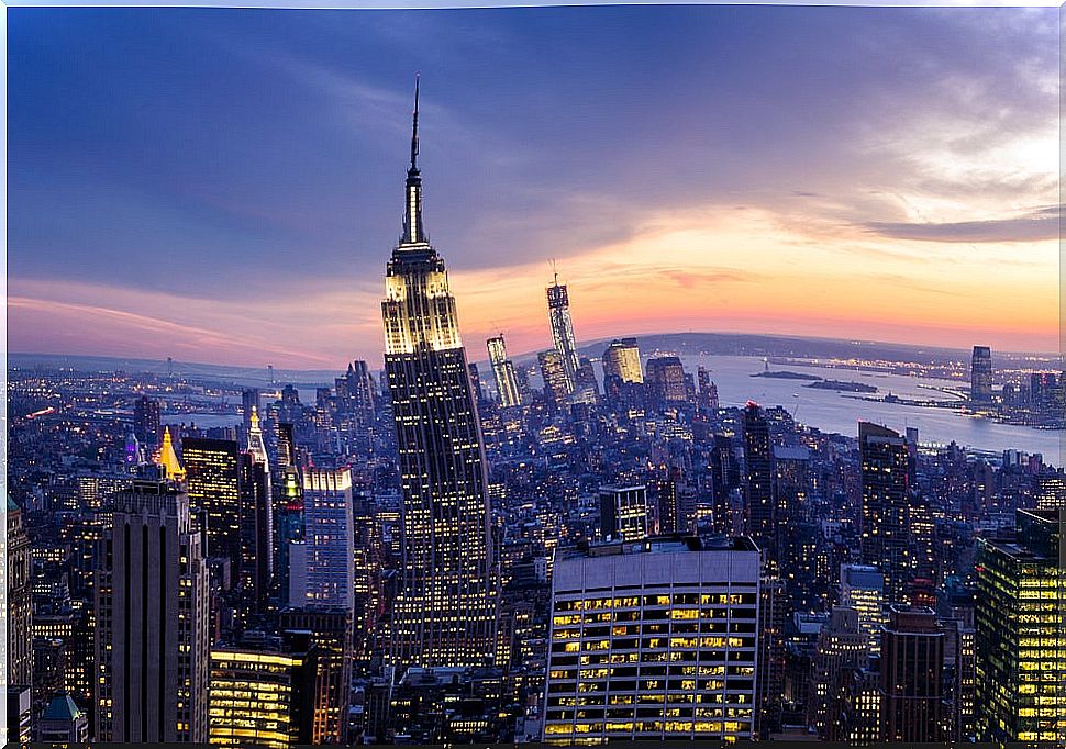 Empire state at night