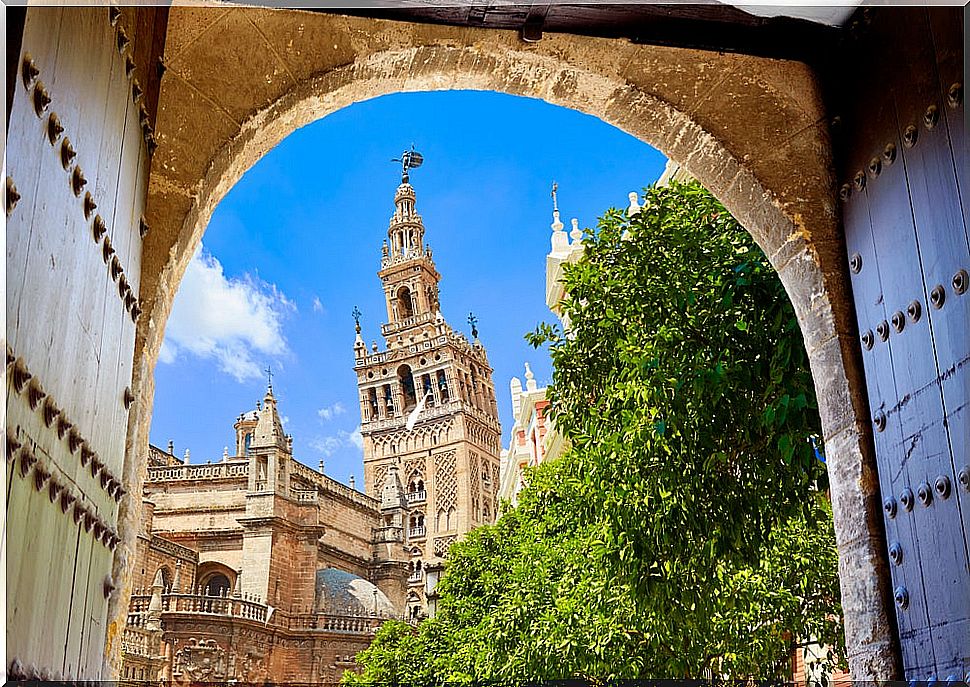 Sightseeing in Seville, the Giralda