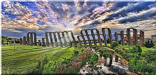 Aqueduct of the Miracles in Mérida