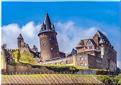 Rhine castles: Stahleck