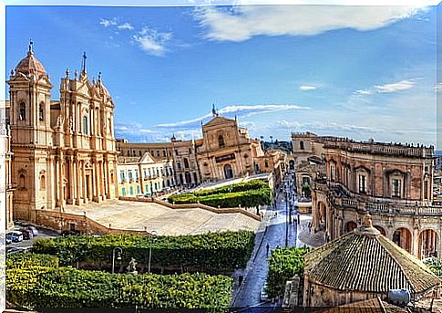 We discover the beautiful baroque cities of Sicily