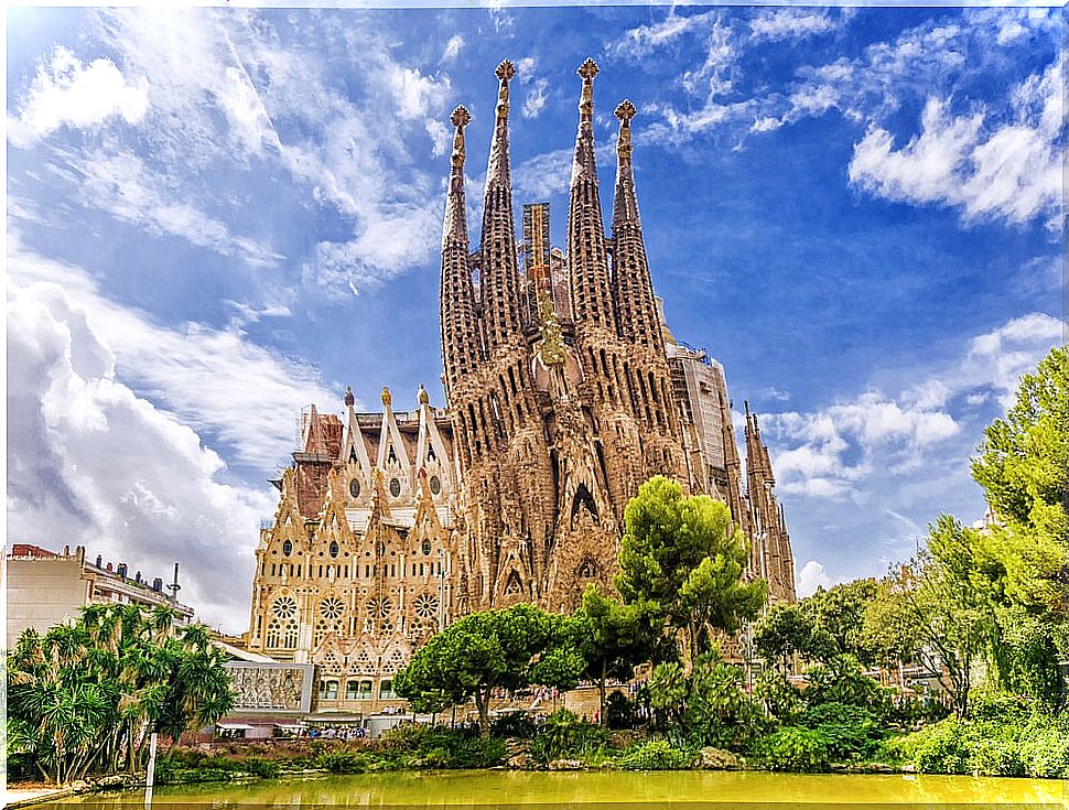 Sagrada Familia in tours of Barcelona