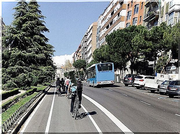 Discover Madrid by bike, a small route through the center