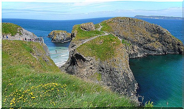 Carrick-a-Rede Bridge in Ireland 