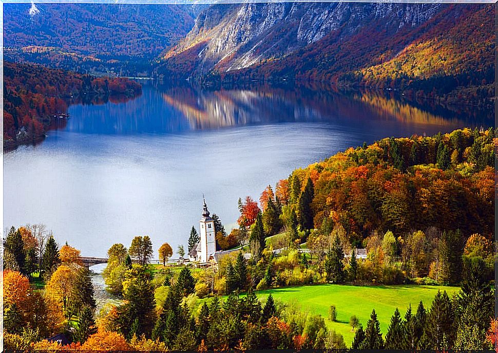 Lake Bohinj: enjoy the largest lake in Slovenia