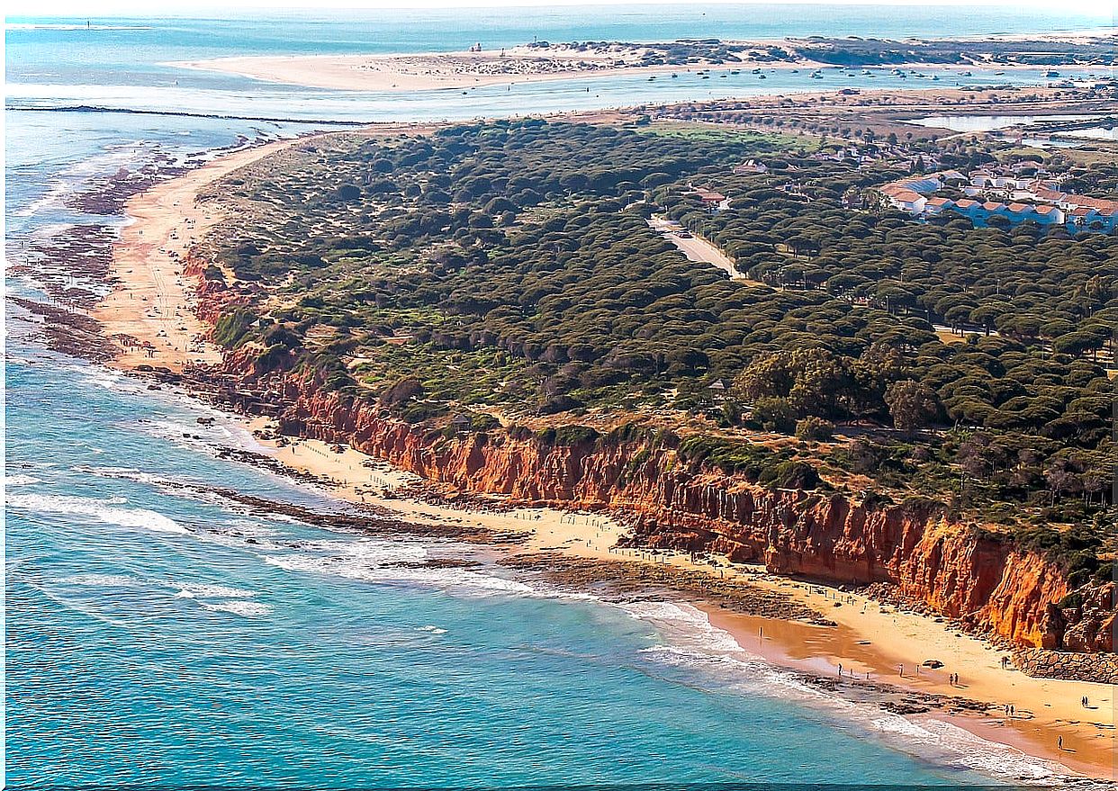 Nudist beaches of Cádiz, which are the best known?