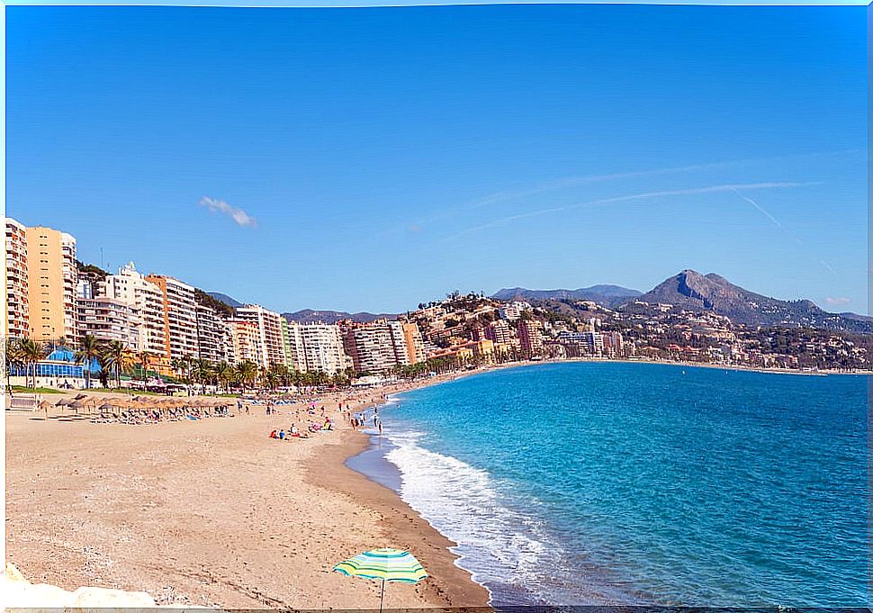 Restaurants with views on the Malagueta beach