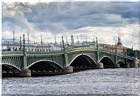 Saint Petersburg and its bridges, another way of seeing the city