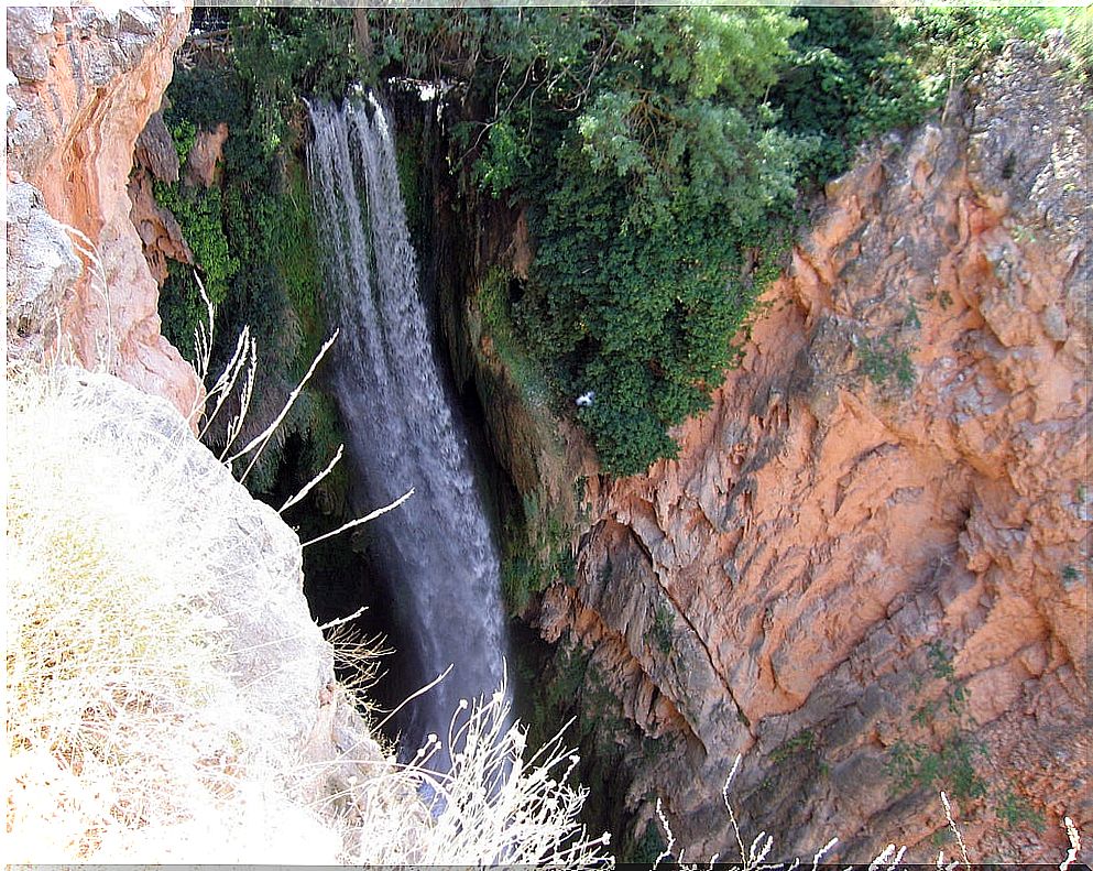 Horsetail Waterfall