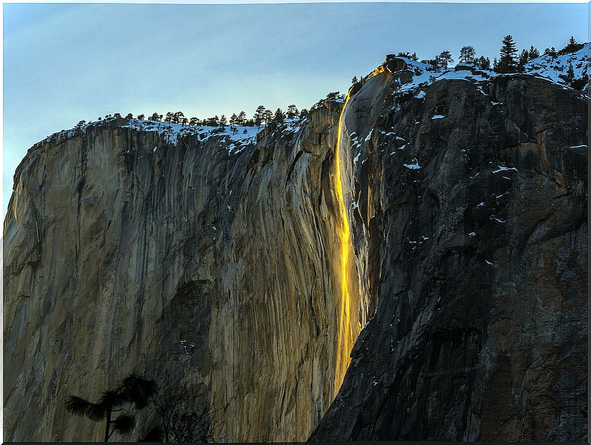 The waterfall of fire: a strange phenomenon