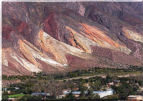 Cerro de los Siete Colores