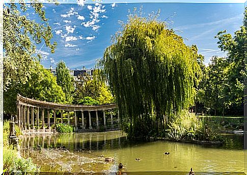 Monceau Park in Paris