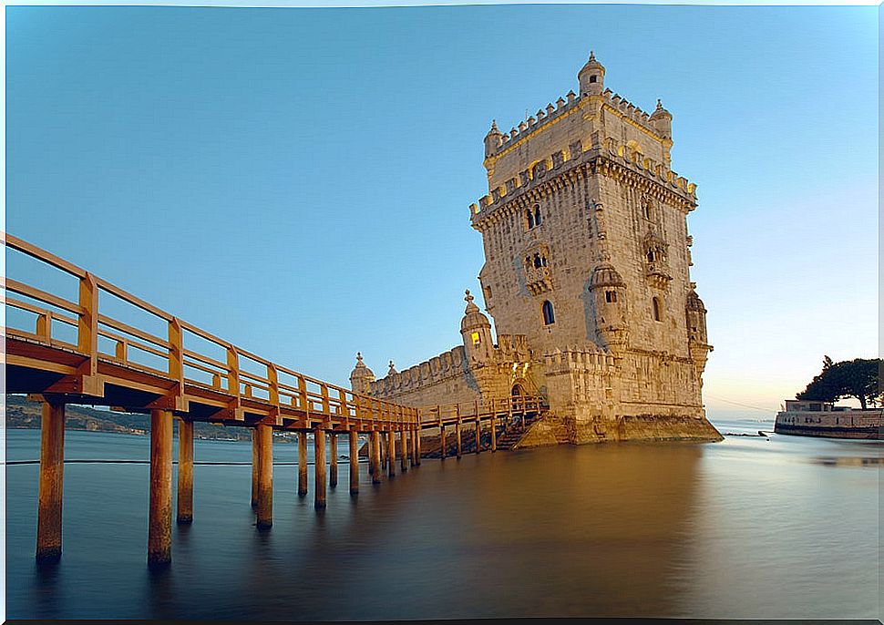 We discover the stories and legends of the Belém tower