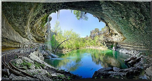 Hamilton Pool, one of the most incredible pools