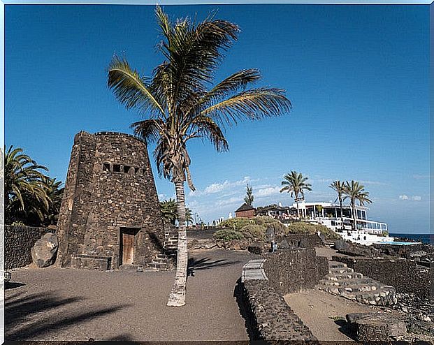 Walk in Costa Teguise